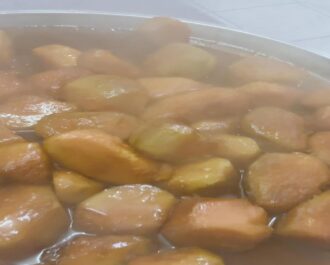 Kabaklar yumuşadıktan sonra kapağı açın, birkaç dakika yüksek ateşte suyunu hafifçe çektirin.